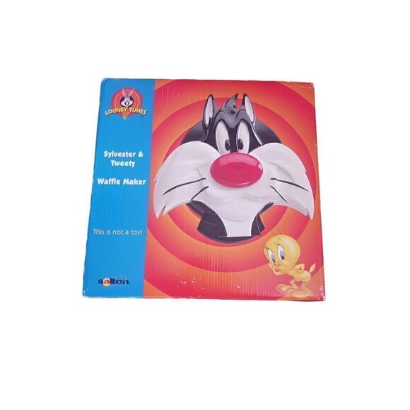No Brand Other - Looney tunes tweety and Sylvester waffle maker